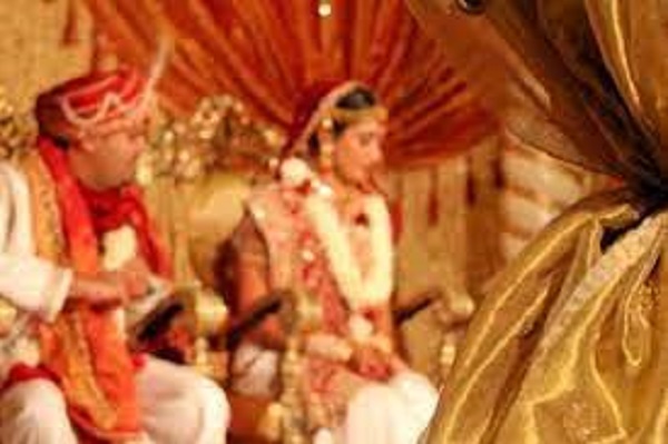 மனைவியை கனடாவுக்கு அனுப்பி வைத்த கணவன்! பின் ஏமாந்து நொந்து நூலான பரிதாபம்