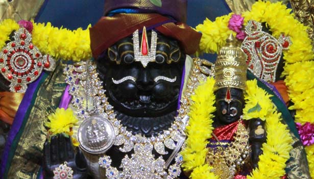 கடன் பிரச்சனையில் இருந்து விடுபட லட்சுமி நரசிம்ம ஸ்தோத்திரம்