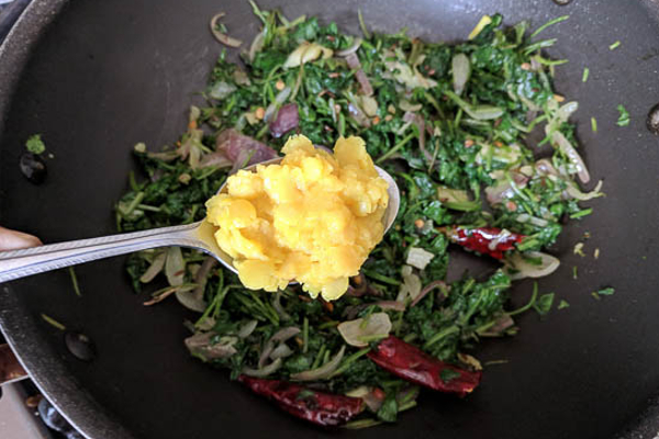 வல்லாரை கீரை பொரியல் செய்வது எப்படி?