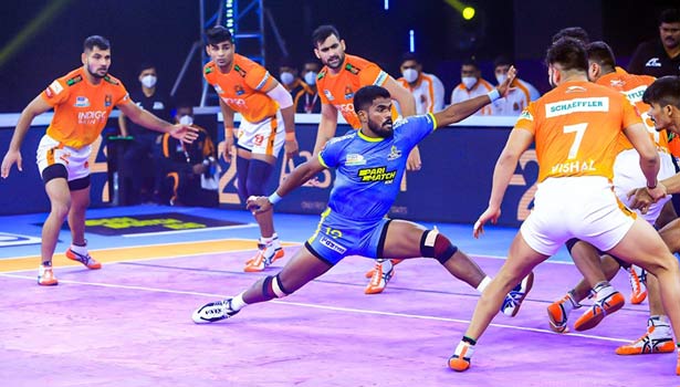 புரோ கபடி லீக் - புனேவை வீழ்த்தி முதல் வெற்றியை பெற்றது தமிழ் தலைவாஸ்