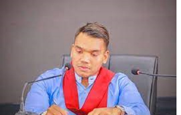 பொதுவெளியில் பேசுவது பொருத்தமற்றது!  நாமல்!