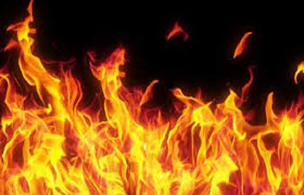 சீனாவில் சந்தையில் பயங்கர தீ விபத்து :  9 பேர் பலி!