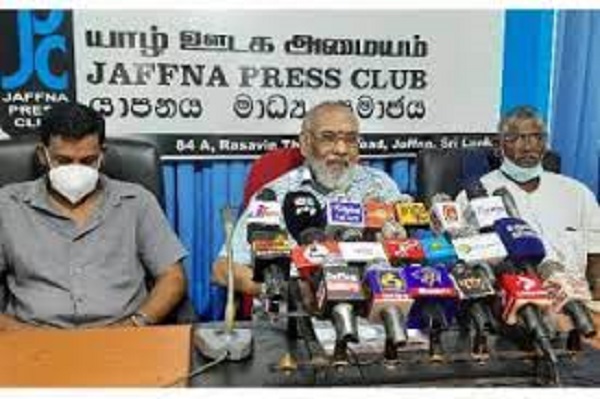 இளைஞர்களிடம் கொடுப்பதற்காகவே நான் அயராது பாடுபட்டுக் கொண்டிருக்கிறேன்! நாடாளுமன்ற உறுப்பினர் க.வி.விக்னேஷ்வரன்