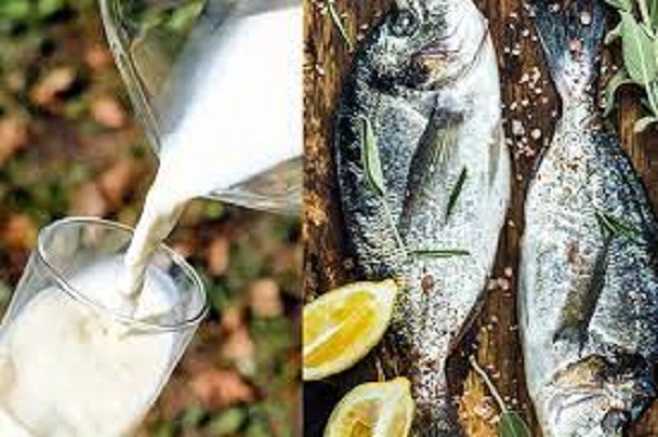 தெரியாம கூட பால் குடிப்பதற்கு முன்/பின் இந்த உணவுகளை சாப்பிடாதீங்க!