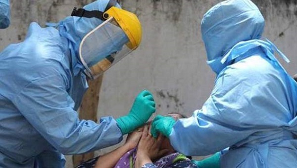 பிரான்சில் ஒரே நாளில் 3.15 லட்சம் பேருக்கு கொரோனா தொற்று!