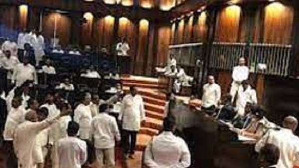 நாடாளுமன்றில் கடும் வாய்த்தர்க்கத்தில் ஈடுபட்ட ஆளும்-எதிர்த்தரப்பு உறுப்பினர்கள்...  வெளியான முக்கிய தகவல்!