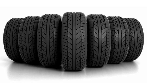 ஸ்ரீலங்காவில் வாகன டயர்களுக்கு தட்டுப்பாடு ஏற்படக்கூடிய அபாயம்!!