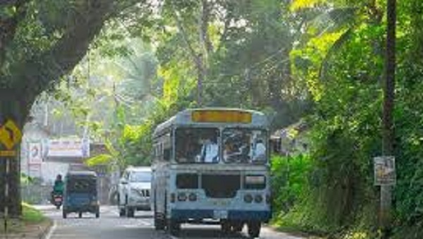 சிறிலங்காவில் பேருந்து சேவைகள் முழுமையாக முடங்கும் அபாயம்