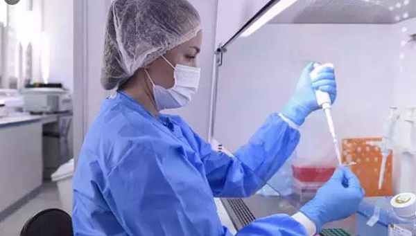 இந்தியாவில் ஒரே நாளில் 1,27,952 பேருக்கு கொரோனா தொற்று!