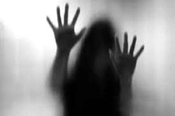 வெளிநாட்டுப் பெண்களுக்கு சிறிலங்காவில் நடந்த கொடுமை....