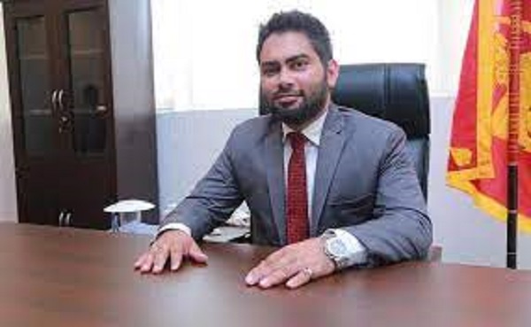 மஹதீர் மொகமட், புடின் என கூறி ஆட்சிக்கு வந்தவர்கள் செந்தில் கவுண்டமணிகளாக மாறியுள்ளனர் - இம்ரான்