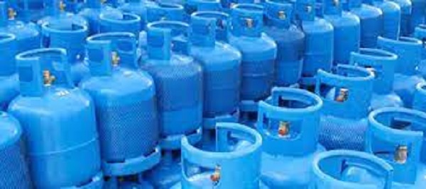 12.5 கிலோ கிராம் சமையல் எரிவாயு கொள்கலன் ஒன்றின் விலையை குறைந்து 750 ரூபாயால் அதிகரிக்க நேரிடும்!