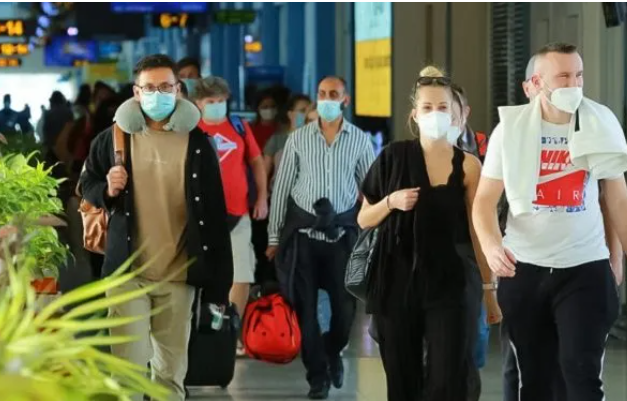 250,000க்கும் அதிகமான சுற்றுலாப் பயணிகள் இலங்கைக்கு வந்துள்ளனர் !