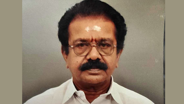 பிரபல இயக்குனர் பாபா விக்ரம் காலமானார்