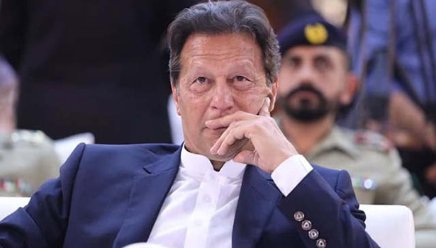 பிரதமர் அலுவலக இல்லத்தை விட்டு வெளியேறினார் இம்ரான்கான்..!!