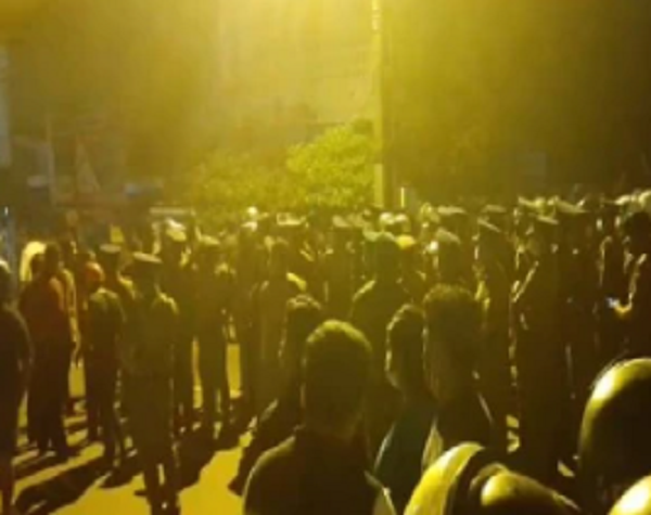 பொலிஸாரினால் தமது கடமைகளை செய்ய முடியாத நிலைமை...நடந்தது என்ன ??