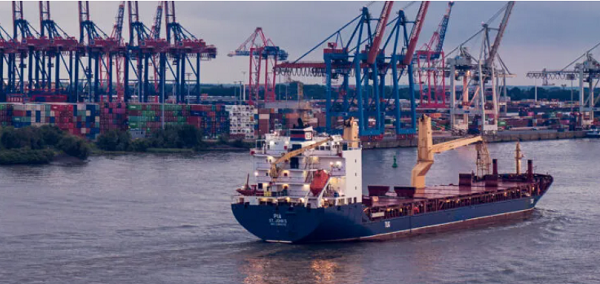 இலங்கைக்கு கொண்டுவரப்பட்ட 120,000 மெட்ரிக் தொன் எரிபொருள்…!