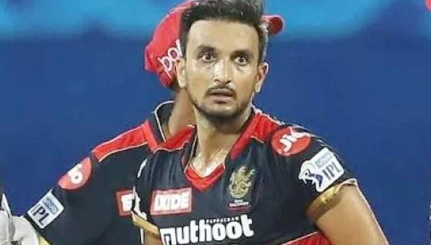 வெற்றி கொண்டாட்டத்தில் பங்கேற்க முடியாமல் வீடு திரும்பிய ஹர்சல் படேல்