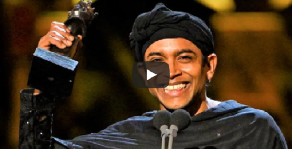 மக்கள் போராட்டத்துக்கு இங்கிலாந்தின் ஒலிவியர் விருதில் கிடைத்த அங்கீகாரம்