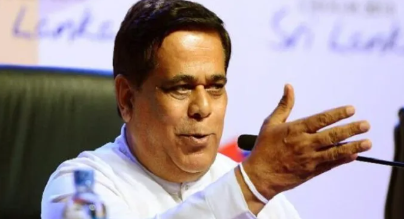 இடைக்கால அரசாங்கத்தை ஸ்தாபிப்பது குறித்து நாடாளுமன்றில் பேச்சுவார்த்தைகள் ஆரம்பம்..!!