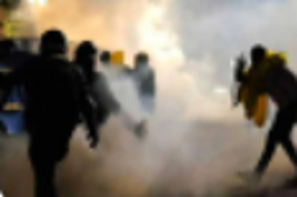 அரசாங்கத்திற்கு எதிராக போராட்டத்தில் ஈடுபட்ட 45 பேர் கைது..!!