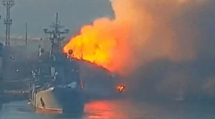 ரஷ்ய போர்க்கப்பலை அழித்துவிட்டதாக உக்ரைன் அறிவிப்பு