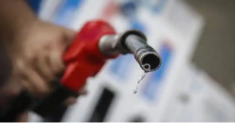 திங்கட்கிழமைக்குள் எரிபொருள் விநியோகம் வழமைக்குத் திரும்பும்..!!