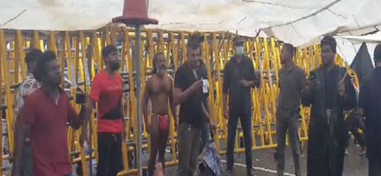 நாடாளுமன்ற நுழைவாயிலுக்கு அருகில் ‘ஹொரு கோ கம’ வில் தொடரும் போராட்டம்!