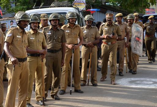 நாடளாவிய ரீதியில் சட்டம் ஒழுங்கை நிலைநாட்ட நடவடிக்கை...காவல்துறைமா அதிபர் விடுத்துள்ள பணிப்புரை