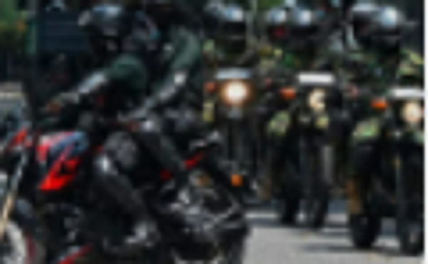 நாடாளுமன்ற வளாகத்திற்குள் மர்ம நபர்கள் அட்டகாசம்..!!