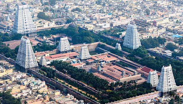 12 கோபுரங்கள் கொண்ட மீனாட்சி அம்மன் கோவில்