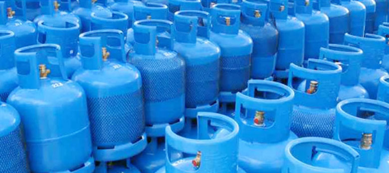 அனுமதி பத்திரமின்றி சட்டவிரோதமான முறையில் எரிவாயு விநியோகம் - இருவர் கைது!!