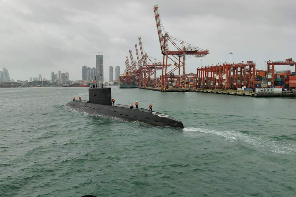 கொழும்பு துறைமுகத்தில் தரித்து நிற்கும் ரஷ்ய கப்பல்: தயங்கும் இலங்கை