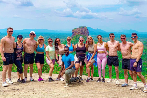 வெளிநாட்டவர்களுக்காக புதிய விசா திட்டம் அறிமுகம்..!!