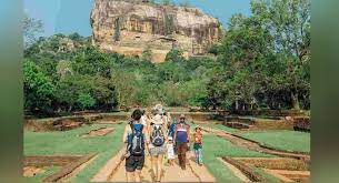 இலங்கையின் சுற்றுலாத் துறைக்கு பின்னடைவு!