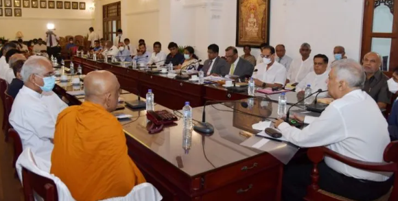 இரட்டை குடியுரிமை விவகாரம் உள்ளிட்ட 4 விடயங்கள் குறித்து ஒருமித்த இணக்கப்பாடு!