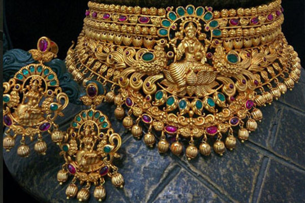 இலங்கையில் சடுதியாக வீழ்ச்சியடைந்த தங்கத்தின் விலை