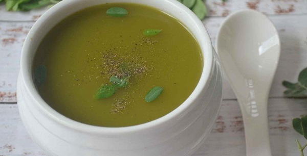 முருங்கைக் கீரை சூப் செய்வது எப்படி ??