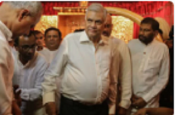 இலங்கையில் ஏற்பட்டுள்ள அரசியல் நெருக்கடி