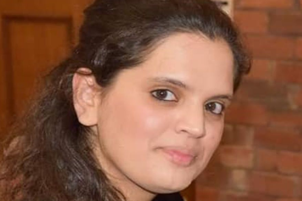 பிரித்தானியாவில் மலை உச்சியிலிருந்து விழுந்த கர்ப்பிணி...!!