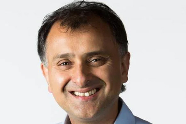 இந்திய கனேடியர்கள் இருவருக்கு கனடா அளித்துள்ள கௌரவம்