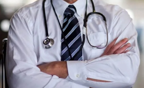 நாட்டில் தற்போது நிலவும் பொருளாதார நெருக்கடி....வைத்தியர்கள் நாட்டை விட்டு வெளியேறும் நிலை அதிகரிப்பு?