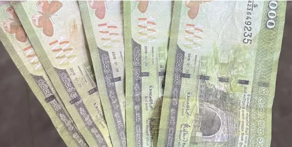 நல்லூரில் போலி நாணயத்தாள்களுடன் ஒருவர் கைது!