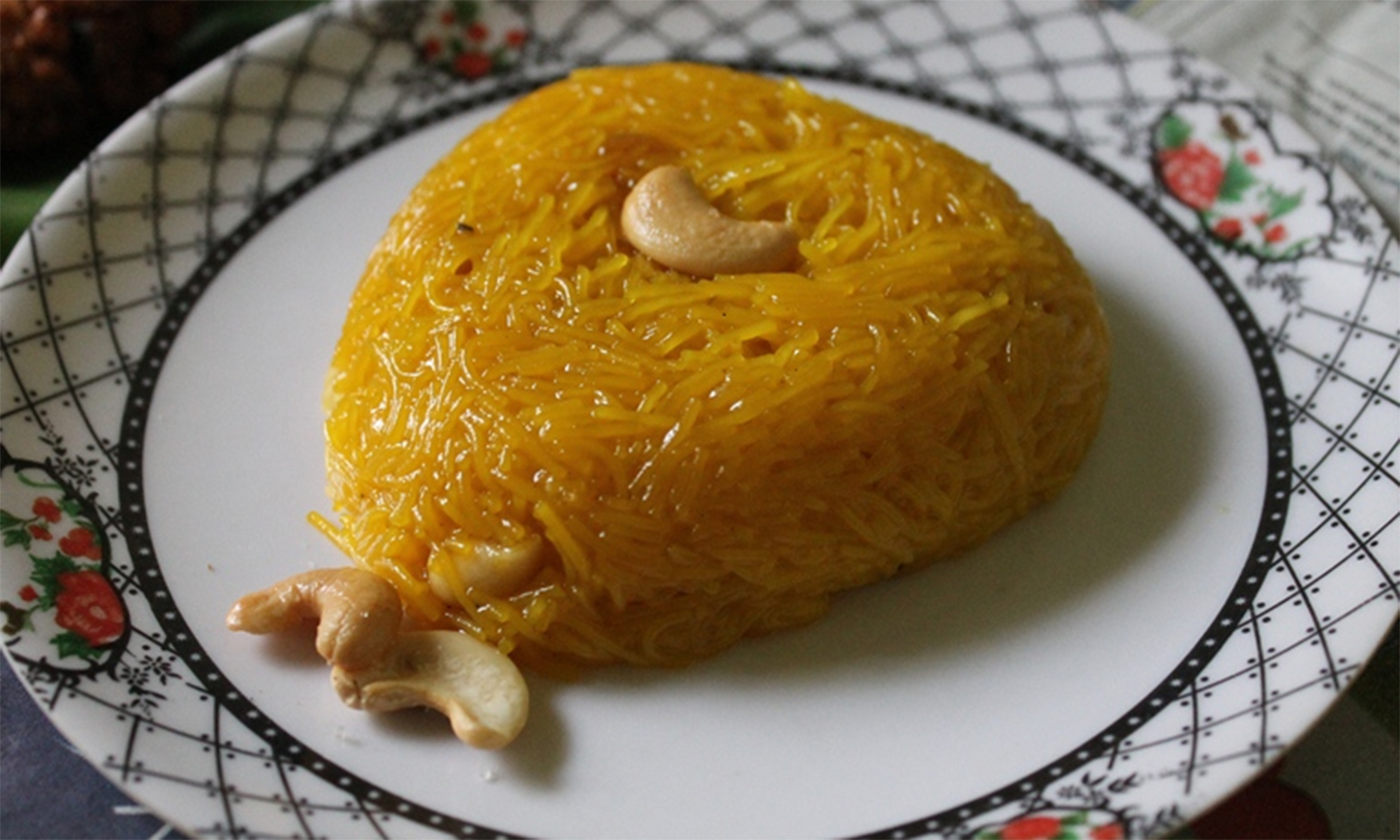 சேமியா கேசரி செய்வது எப்படி ???