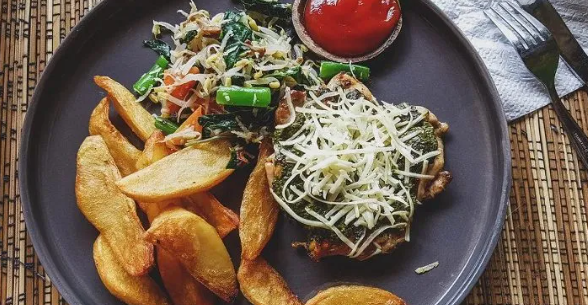 எரிபொருள் விலை குறைந்தால் உணவுப் பொருட்களின் விலையும் குறையும்!