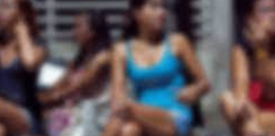 வெளிநாட்டுக்கு செல்லும் பெண்களை விபச்சாரிகளாக்கும் கடத்தல்காரர்கள்..!!