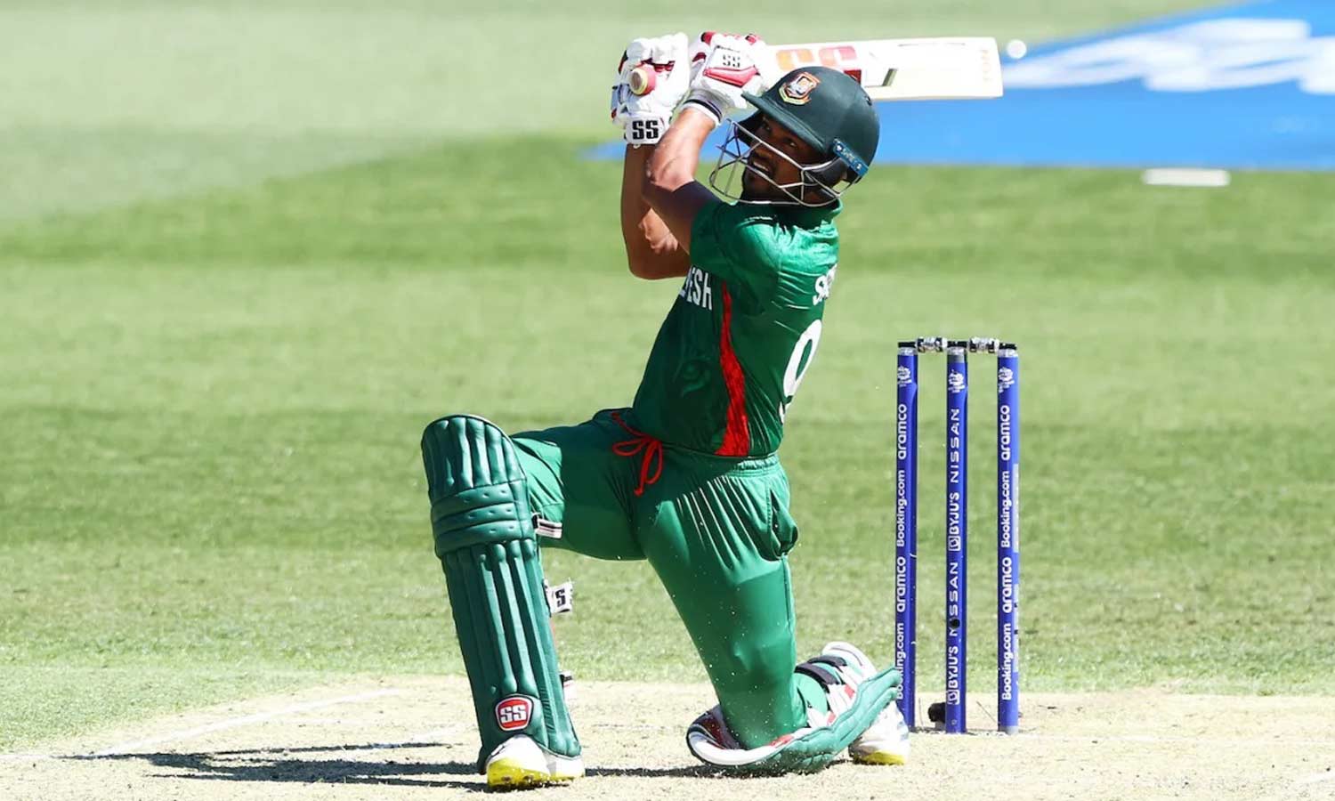 ஹுசைன் ஷாண்டோ அதிரடி - ஜிம்பாப்வே வெற்றிபெற 151 ரன்களை இலக்காக நிர்ணயித்தது வங்காளதேசம்