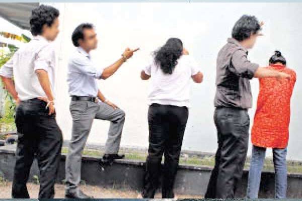 பல்கலைக்கழங்கங்களில் அண்மைக்காலமாக பகி டிவதைககள்..!!