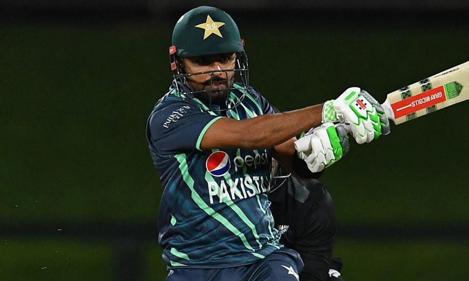 பாபர் அசாம் அதிரடி- நியூசிலாந்தை 6 விக்கெட் வித்தியாசத்தில் வீழ்த்தியது பாகிஸ்தான்