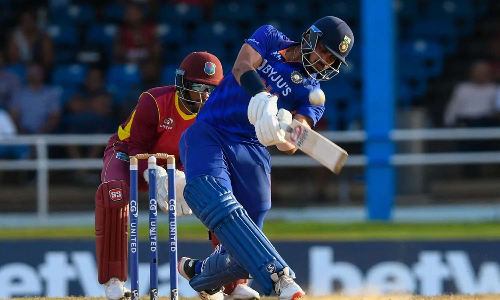 செப்டம்பர் மாதத்திற்கான சிறந்த கிரிக்கெட் வீரர் விருதை வெல்வாரா அக்சர் படேல்?